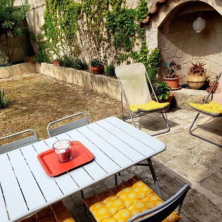 Appartement Au Coeur De Cassis Avec Jardin מראה חיצוני תמונה
